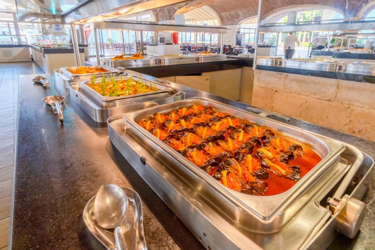 היסרונו Fortezza Beach Resort מראה חיצוני תמונה